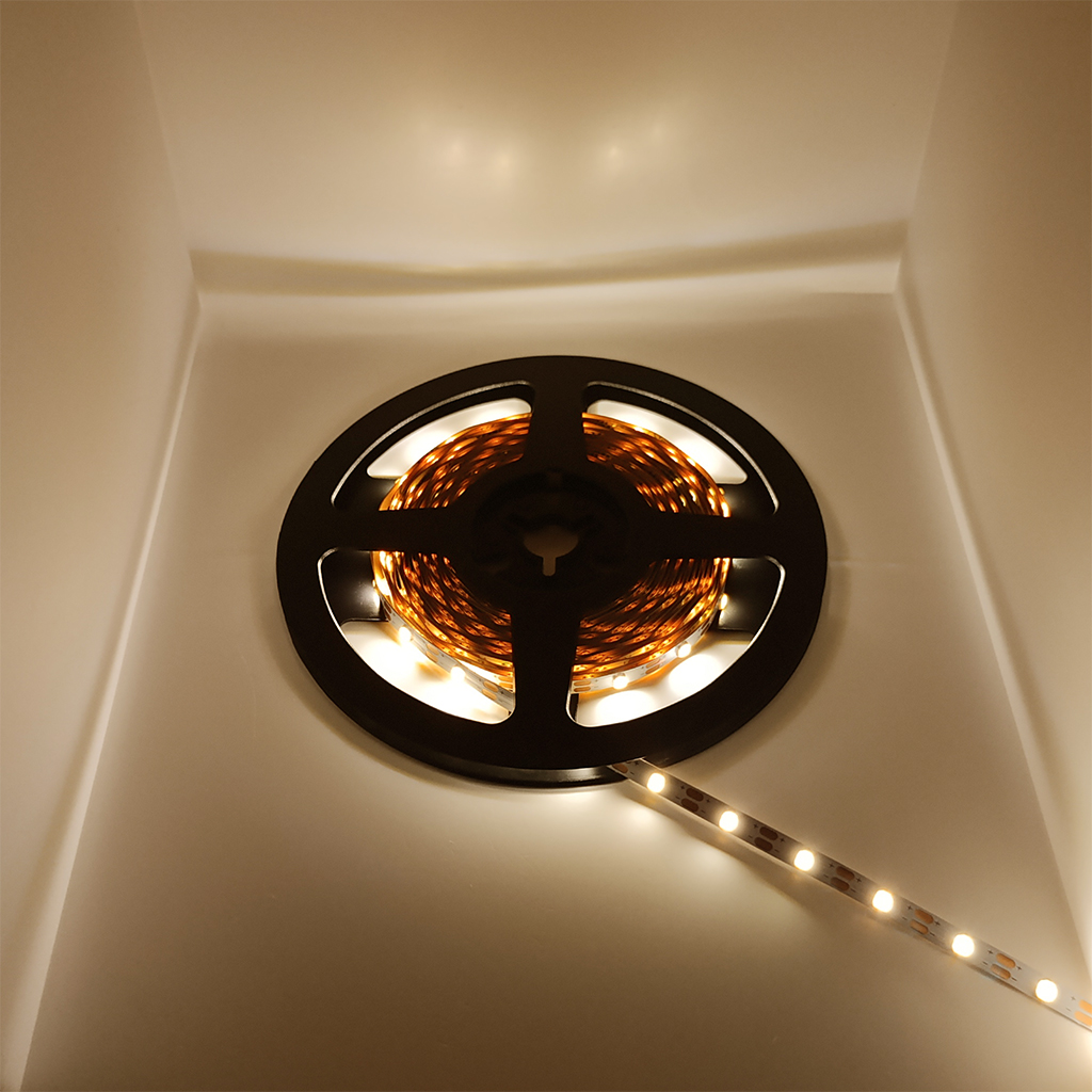 CZ-3V-2835-60l-WW; біла тепла; відкрита