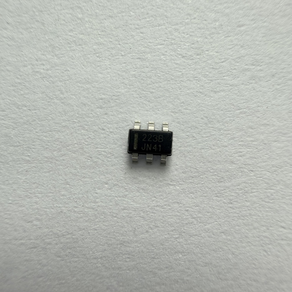 Мікросхема TTP223-BA6