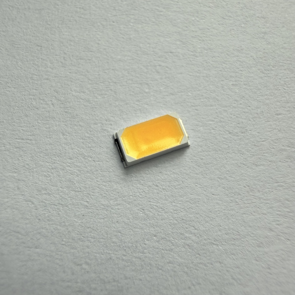 5730; світлодіод білий теплий 3000K